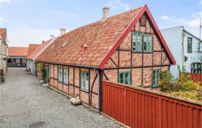 Nice Apartment In Simrishamn With Wifi, Simrishamn